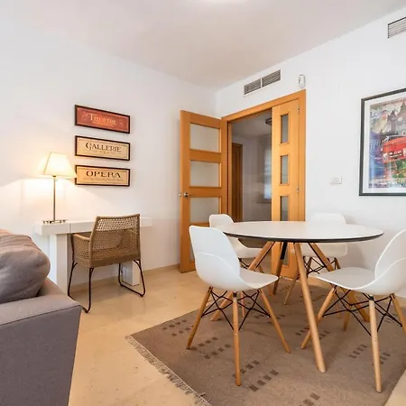 Apartment Center I *